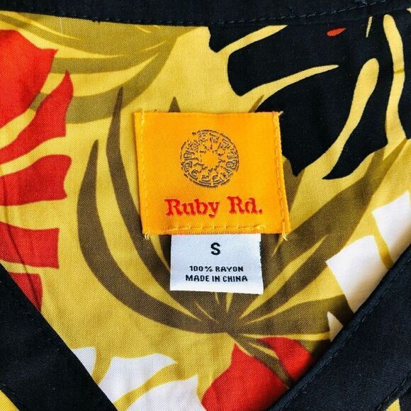 NWOT Ruby Road Palm Leaves Tie Front Blouse - Picture 10 of 16